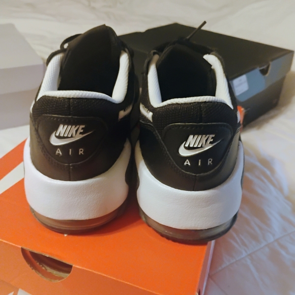Nike Kids Air Max Black and White Shoes - Picture 3 of 5